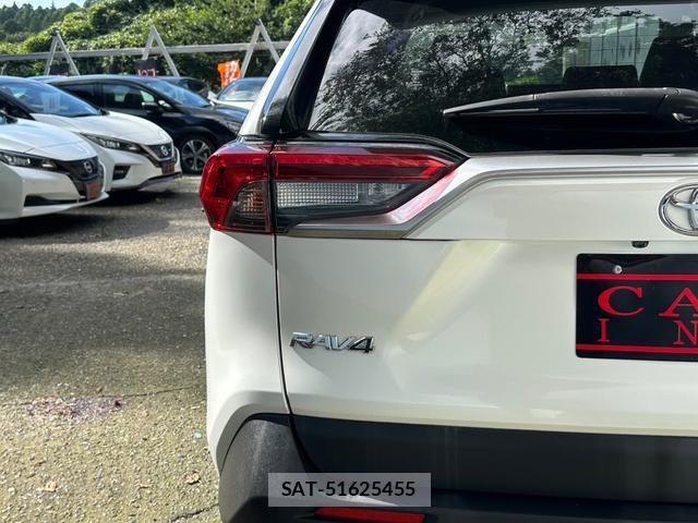 Toyota RAV4 2021-03 8874549-11