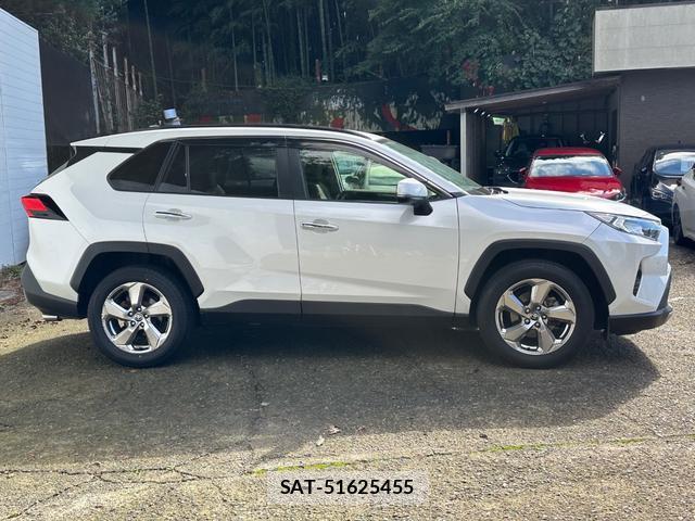 Toyota RAV4 2021-03 8874549-3