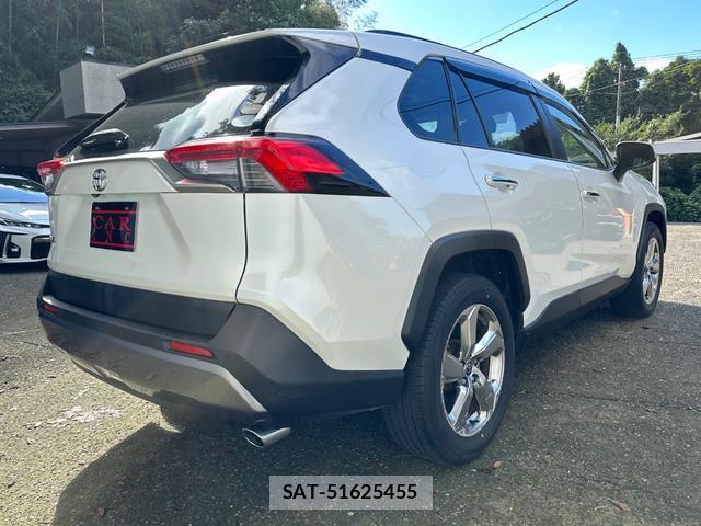 Toyota RAV4 2021-03 8874549-4