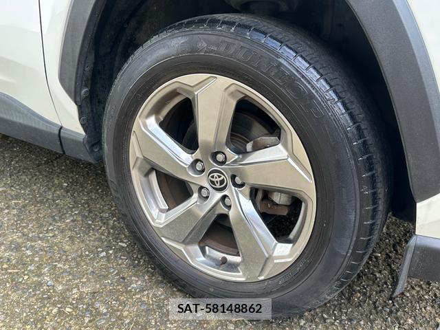Toyota RAV4 2021-01 8874550-17