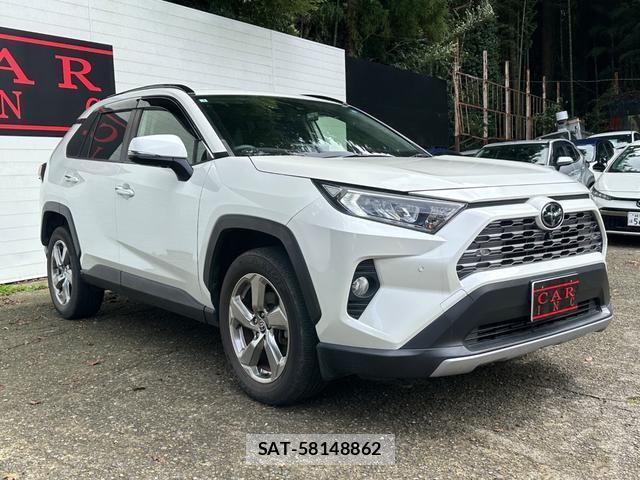 Toyota RAV4 2021-01 8874550-2