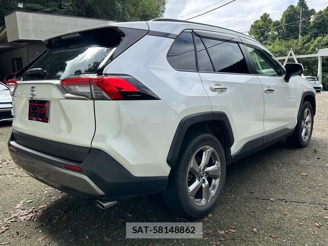 Toyota RAV4 2021-01 8874550-4