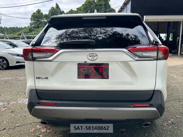 Toyota RAV4 2021-01 8874550-5