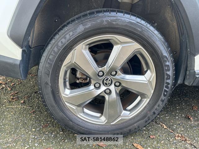 Toyota RAV4 2021-01 8874550-8