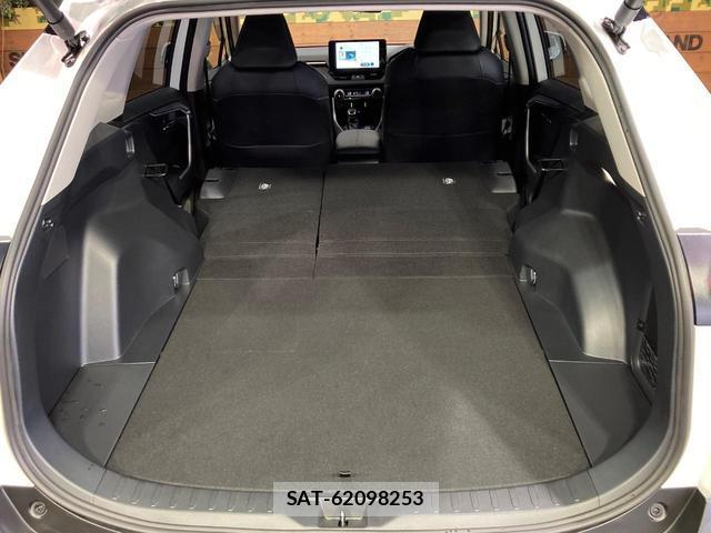 Toyota RAV4 2025-10 8874733-9