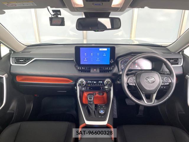 Toyota RAV4 2023-03 8875080-1