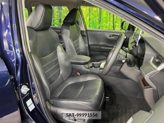 Toyota RAV4 2020-08 8875648-7