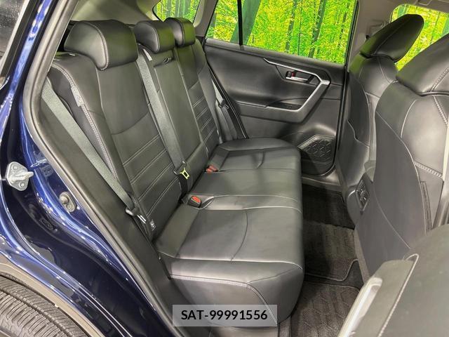 Toyota RAV4 2020-08 8875648-8