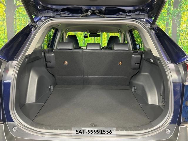 Toyota RAV4 2020-08 8875648-9