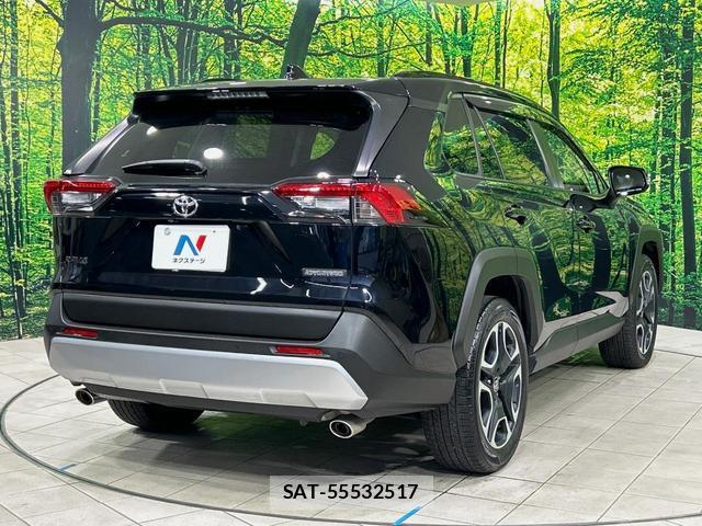 Toyota RAV4 2021-09 8875667-16