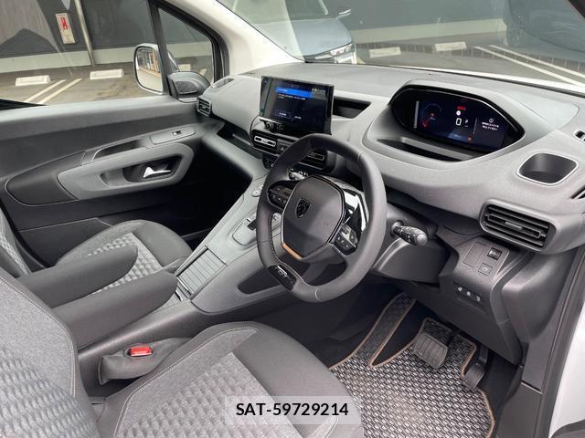 Peugeot Rifter 2025-08 8872597-3