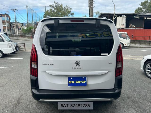 Peugeot Rifter 2023-05 8875386-11