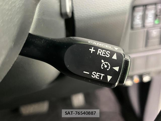 Toyota ROOMY 2017-09 8872559-6