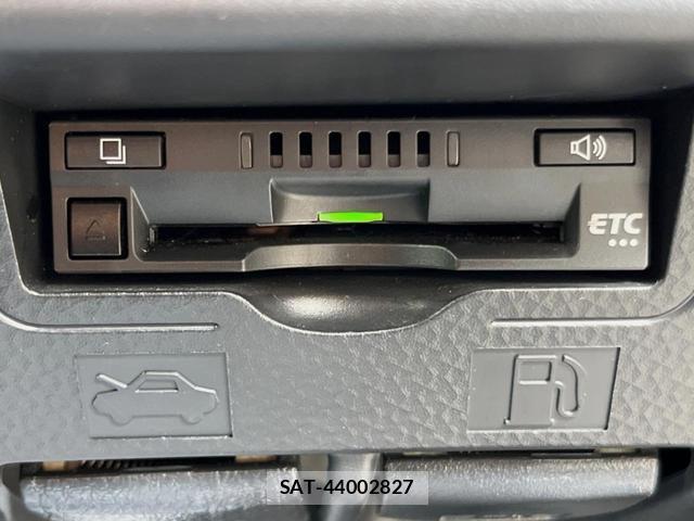 Toyota ROOMY 2018-06 8872575-4
