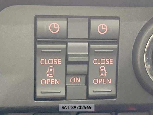 Toyota ROOMY 2021-05 8874369-5