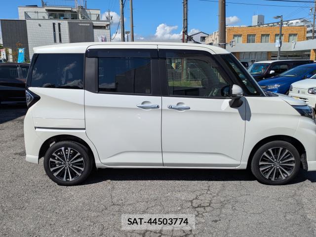 Toyota ROOMY 2021-05 8875092-3