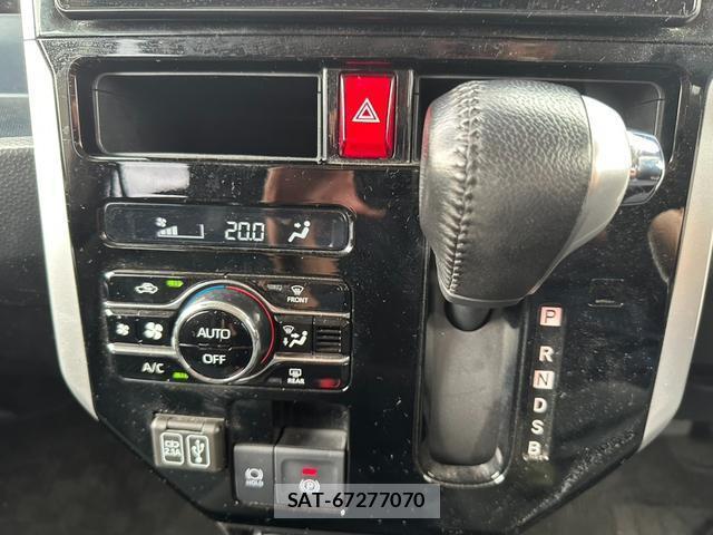Toyota ROOMY 2021-09 8875814-11