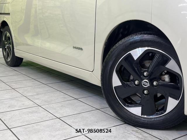 Nissan ROOX 2022-08 8872558-12