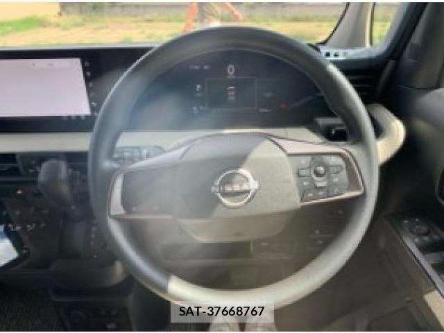 Nissan ROOX 2025-11 8873709-15