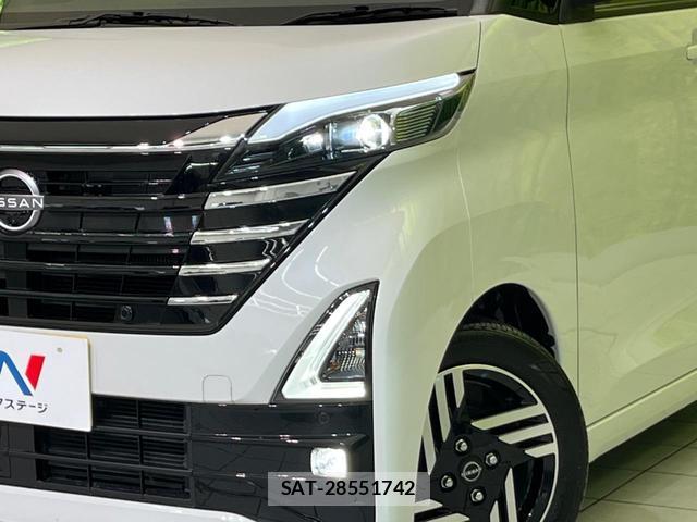 Nissan ROOX 2023-09 8873940-11