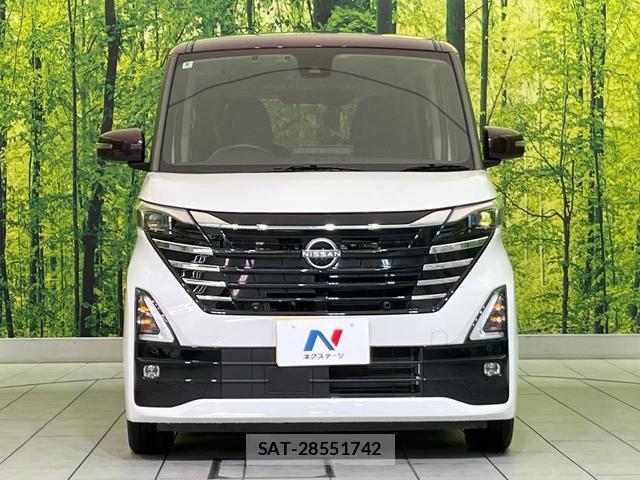 Nissan ROOX 2023-09 8873940-13