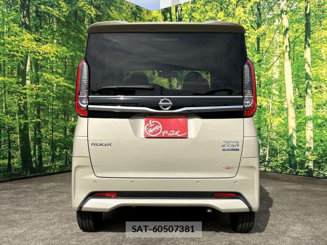 Nissan ROOX 2022-03 8875545-1