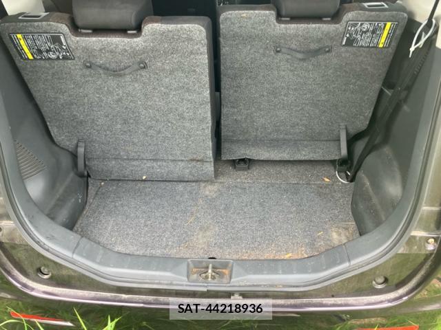 Nissan ROOX 2009-12 8875608-15