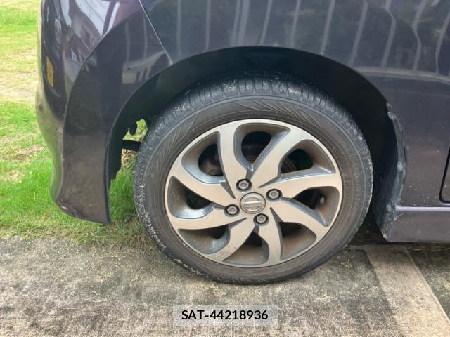 Nissan ROOX 2009-12 8875608-6