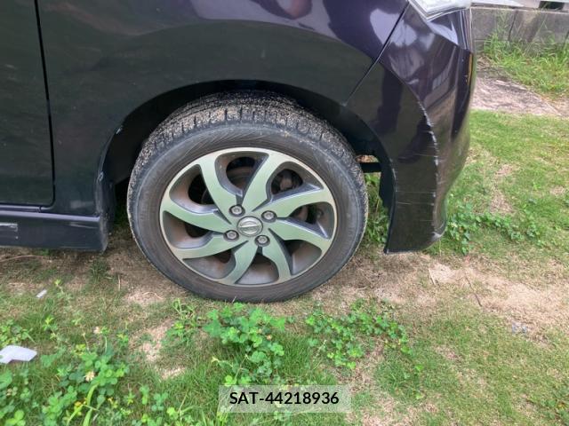 Nissan ROOX 2009-12 8875608-7