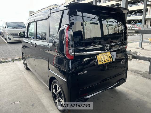 Nissan ROOX 2022-04 8875782-1
