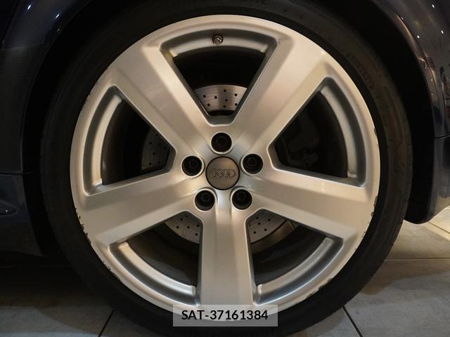 Audi RS6 2002-10 8875791-15