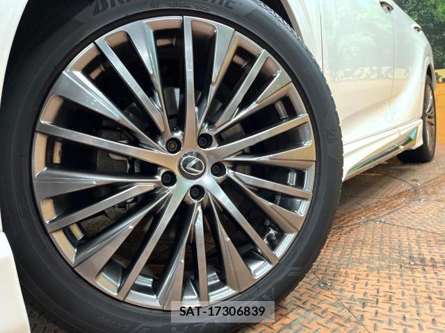 Lexus RX 2024-02 8872881-13
