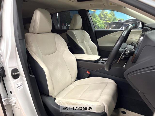Lexus RX 2024-02 8872881-8