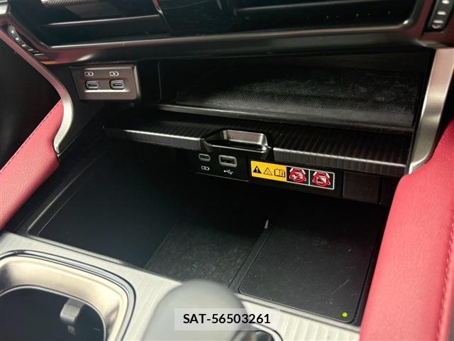 Lexus RX 2023-06 8875209-18