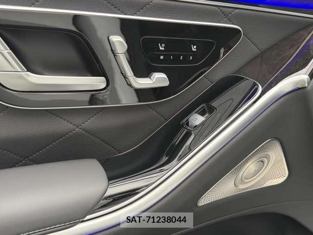 Mercedes Benz S-CLASS 2025-07 8875714-14