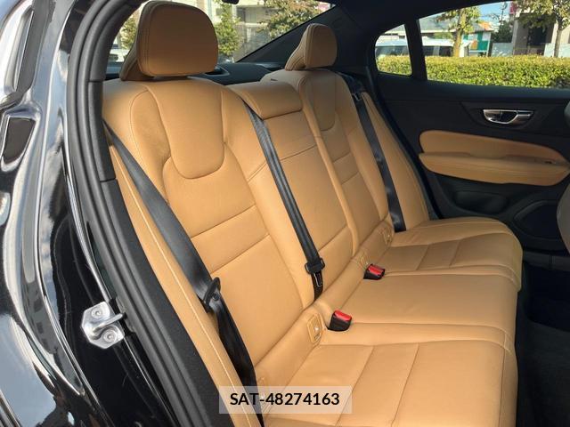 Volvo S60 2019-12 8873906-12