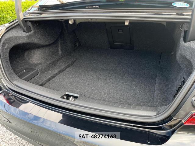 Volvo S60 2019-12 8873906-13