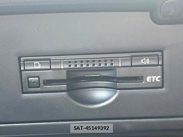 Toyota SAI 2015-09 8873995-4