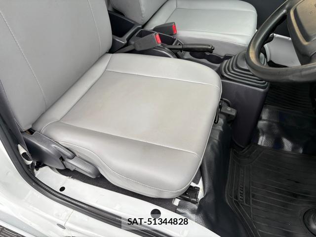 Subaru SAMBAR TRUCK 2012-03 8872872-6