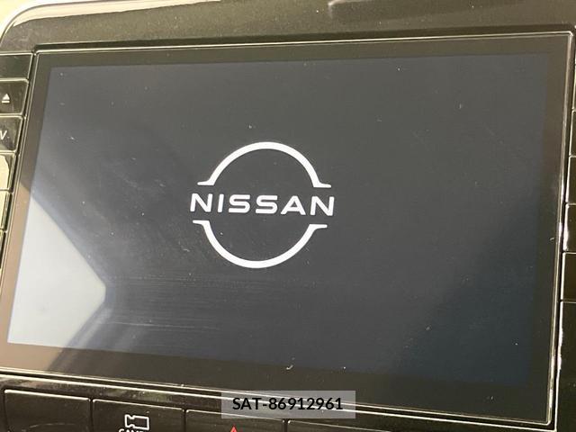 Nissan SERENA 2022-09 8872563-2