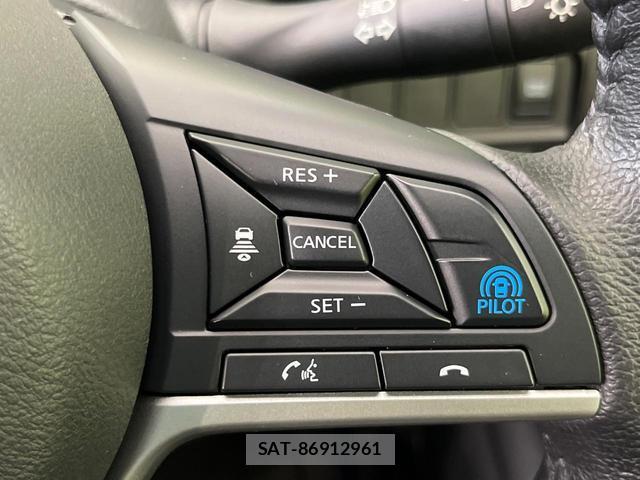 Nissan SERENA 2022-09 8872563-5