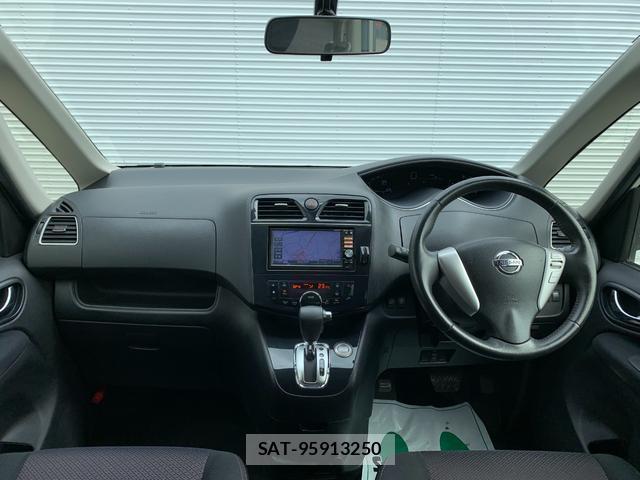 Nissan SERENA 2013-06 8872566-1