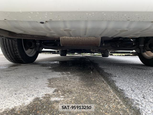 Nissan SERENA 2013-06 8872566-13