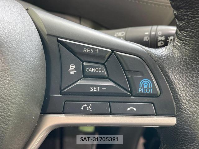 Nissan SERENA 2019-10 8872848-6