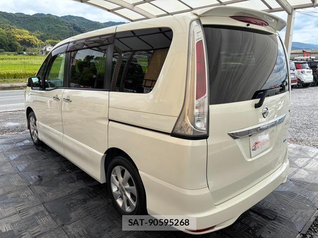 Nissan SERENA 2011-09 8872876-1