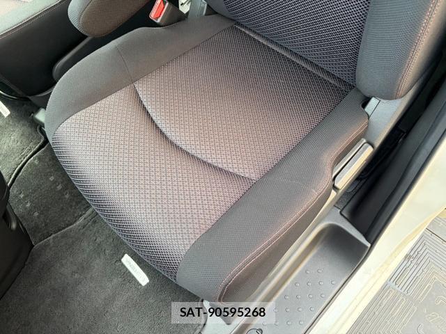 Nissan SERENA 2011-09 8872876-18
