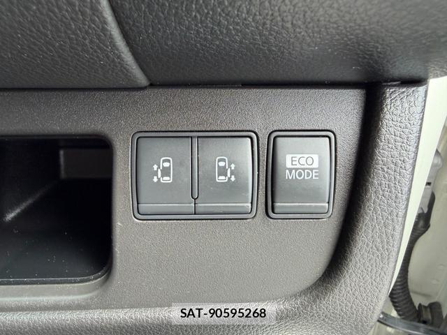 Nissan SERENA 2011-09 8872876-6