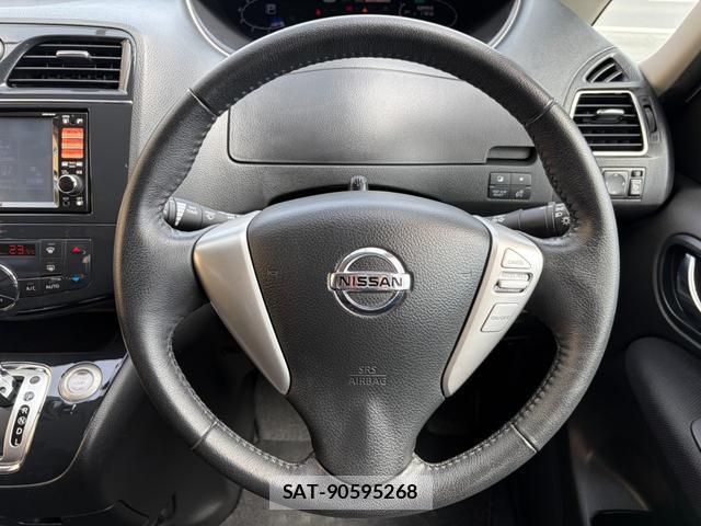 Nissan SERENA 2011-09 8872876-8
