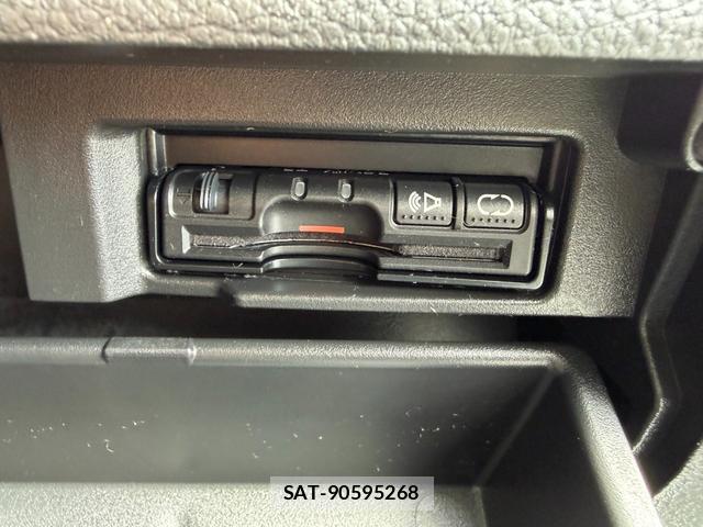 Nissan SERENA 2011-09 8872876-9