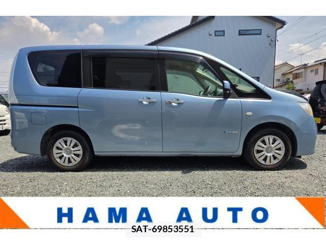 Nissan SERENA 2013-09 8872912-3